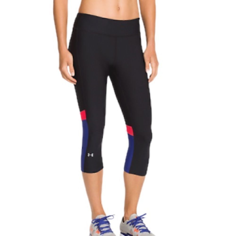 UnderโArmourโheatโgearย compressionโleggingโCapriโsizeโmedium